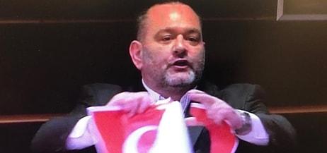 Yunan Milletvekili Ioannis Lagos'tan Çirkin Provokasyon: Türk Bayrağını Yırttı!