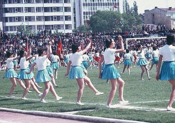 10. 19 Mayıs Atatürk'ü Anma, Gençlik ve Spor Bayramı kutlamalarından bir kare, 1975.