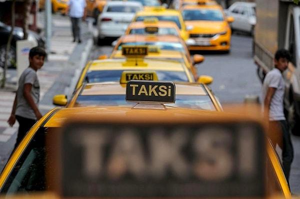 Buna göre, yarın saat 24.00’a kadar plakasının son rakamı “tek” olan ticari taksiler trafiğe çıkabilecek.