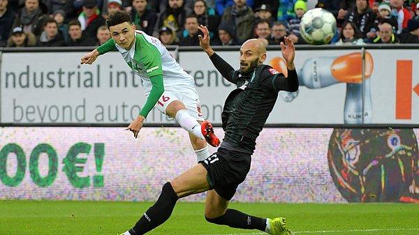 Werder Bremen'in deplasmanda Augsburg'a 2-1 yenildiği maçta Ömer Toprak 90, Nuri Şahin 80 dakika sahada kaldı.