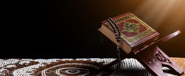 Sûr'a üfürülmüştür, bir de ne baksınlar kabirlerinden Rablerine doğru akın ediyorlar. (YASİN/51)
