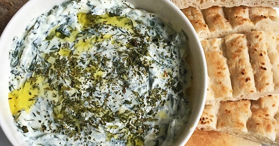 Ispanak Borani Tarifi: Yemeye Doyamayacağınız Enfes Ispanak Borani Nasıl Yapılır?