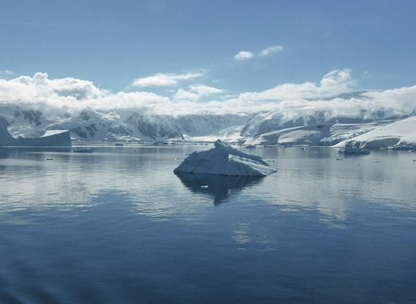 Bir grup araştırmacı, ayın ilk günlerinde yaptığı çalışma ile birlikte buzun yaklaşık olarak 600 metre derinine indi ve sıcaklık ölçümü yaptı.