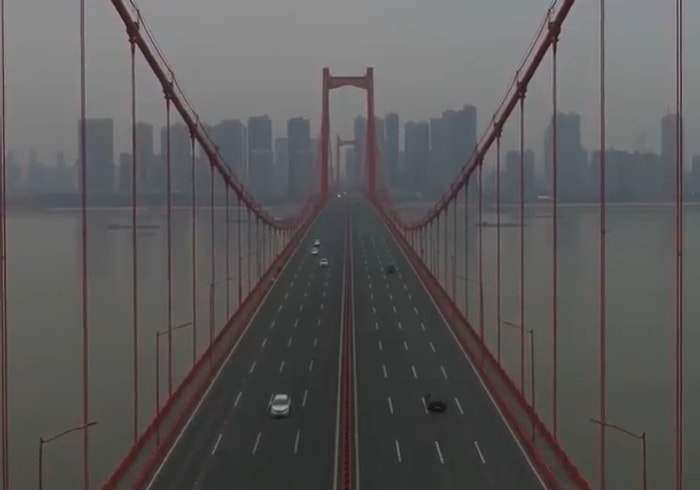 Koronavirüs'ün Yayıldığı Vuhan Şehrinde Kaydedilen Yeni Drone Görüntüleri!