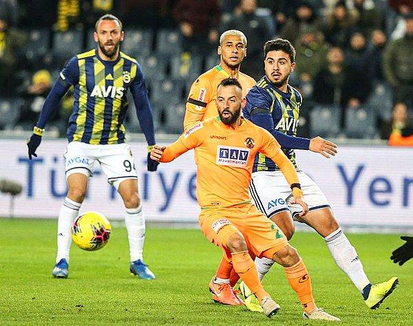 21. hafta maçında Fenerbahçe ile Alanyaspor Kadıköy'de karşı karşıya geldi.