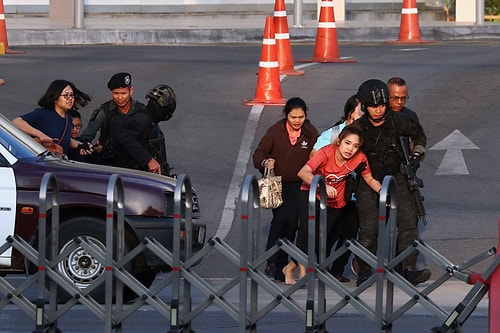 Tayland'da Sivillere Ateş Açan Asker Vurularak Öldürüldü: 26 Kişi Hayatını Kaybetti