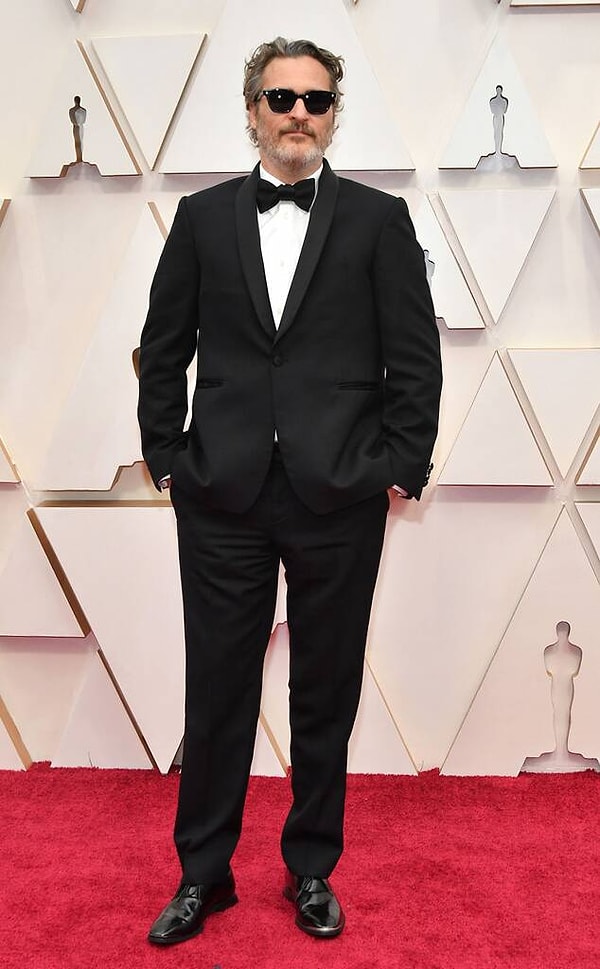 28. Хоакин Феникс