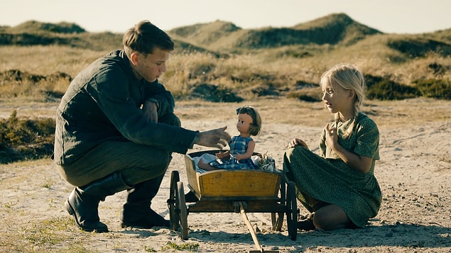 50. Mayın Ülkesi (2015) Under Sandet