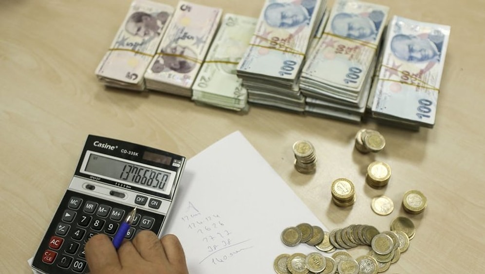 CHP'nin Ekonomi Raporu: 'Vatandaşın Borcu Katlandı, Takipteki Krediler 152 Milyar Lirayı Geçti'