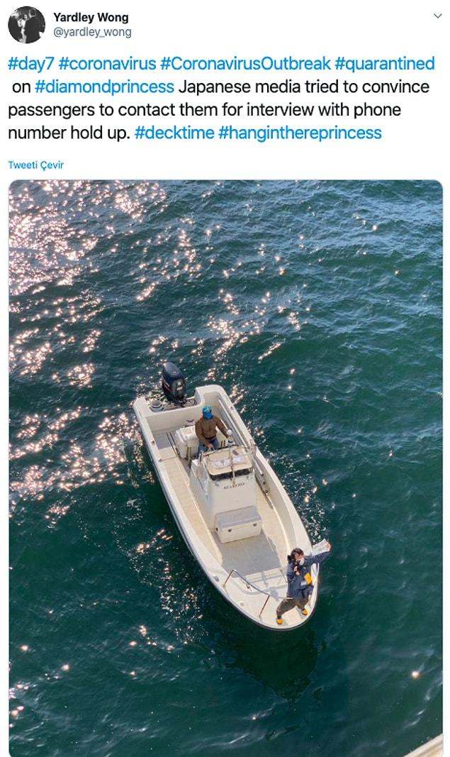 Japon medyası ise küçük botlar yardımıyla, yolcular ile röportaj yapmak için geminin etrafını sardılar.