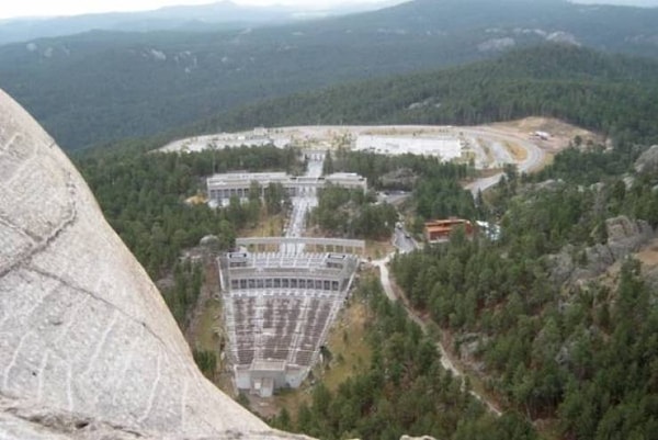 20. Вид с вершины горы Рашмор