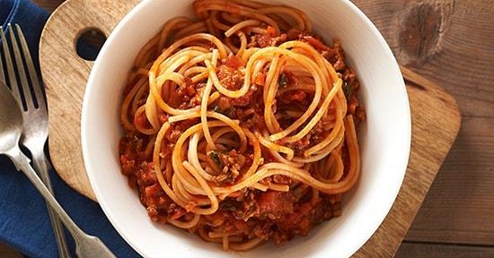 Spagetti Bolonez Tarifi: Kıymanın Makarnayla Buluştuğu Enfes Spagetti Bolonez Nasıl Yapılır?