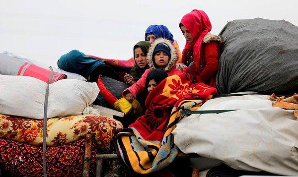 Öte yandan Birleşmiş Milletler, Aralık ayından bu yana çatışmalardan kaçan Suriyelilerin sayısının 800 bini geçtiğini açıkladı.