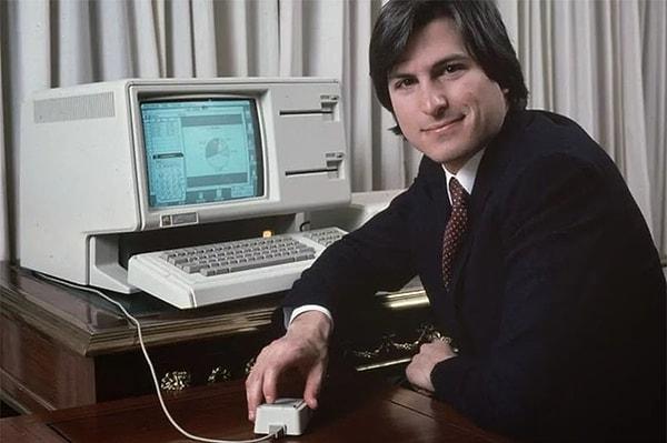 Lisa Brennan Jobs'ın söylediğine göre babası, Apple’ın ürettiği 'Lisa' isimli ilk kişisel bilgisayara, kızının adını verdiğini hep inkar ediyormuş.