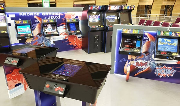 13. Бесплатные игровые автоматы в аэропорту Амстердама