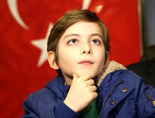 Bildiğiniz üzere son birkaç gündür Türkiye ve sosyal medya gündemi bu kristal çocuk Atakan Kayalar!