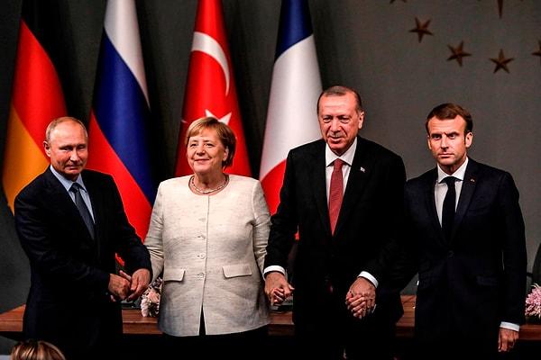 Erdoğan daha sona Bergama'da yaptığı konuşmada ise 5 Mart'ta Putin, Merkel ve Macron ile görüşeceğini söyledi.