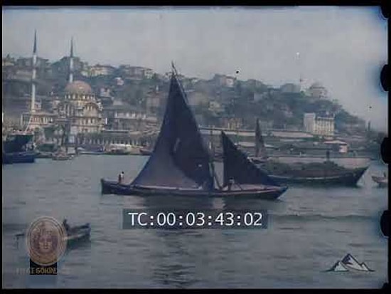 1917 Yılına Ait ve Renklendirilmiş Görüntülerle İstanbul'da Bir Sahil Gezintisi