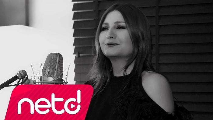 Sibel Can feat. Sinan Akçıl - Arada Sırada Şarkı Sözleri