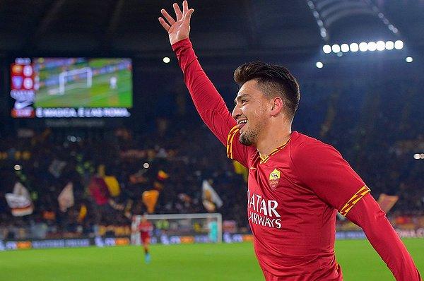 İtalya Serie A'nın 25. hafta mücadelesinde Roma sahasında Lecce'yi 4-0 yendi. Milli futbolcumuz Cengiz Ünder, maçın 13. dakikasında takımı Roma'yı öne geçiren golü attı.
