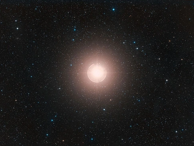 Patlamasi Durumunda Insanligin Gordugu En Parlak Supernovaya Donusecek Olan Betelgeuse Yildizi Onedio Com