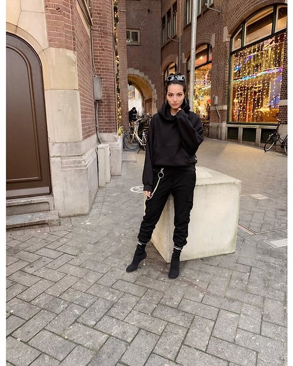 4. Мелисса Аслы Памук