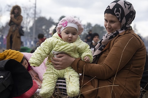 Türkiye - Yunanistan Sınırında Binlerce Göçmenin Bekleyişi Sürüyor