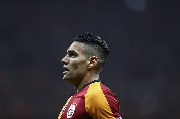 33. dakikada Galatasaray, Falcao'nun attığı golle skoru 2-0'a taşıdı.
