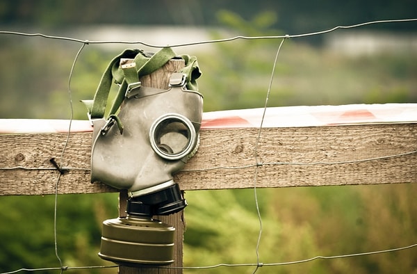 12. Изначально бумажные салфетки были изобретены для противогазов.