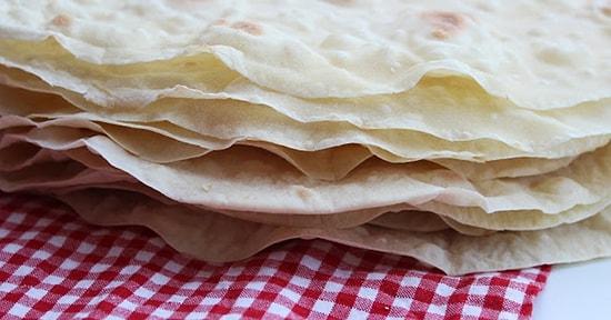 Yufka Ekmek Tarifi: Şipşak Hazır Olan Lezzetli mi Lezzetli Yufka Ekmek Nasıl Yapılır?