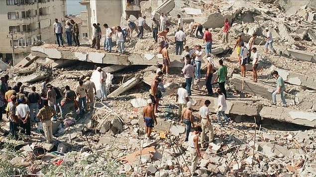 6. Türkiye'nin artık depremle yüzleşmek zorunda olduğunu, bunun için birçok depreme hazırlanılması ve buna bütçe ayırılması gerektiği de konuşulmuştu.