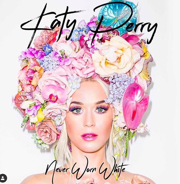 Katy Perry'nin yeni şarkısı "Never Worn White" ın klibi çıktı ve klipte çok güzel bir detay vardı.