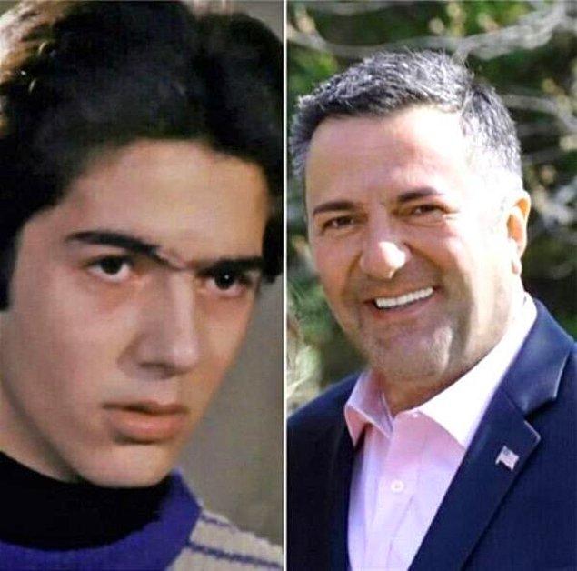 Bu arada size bir değişim de gösterelim. Filmde ailenin çocuklarından biri olan Ahmet'i canlandıran oyuncu Yaman Coşkun'un son hali böyle. Kendisi uzun süredir ABD'de yaşayan bir reklamcı.