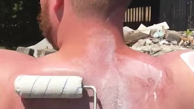 10. Sırtınıza krem sürmekte zorlanıyor musunuz? Boya fırçaları ne güne duruyor!