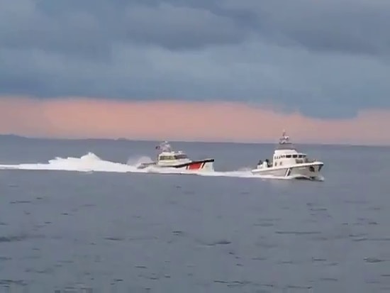 Ege Denizi'nde Gerilim: Türk Sahil Güvenliği Yunan Botunu Kovaladı