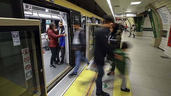 İstiklal Caddesi ve Taksim'e çıkan metro ve füniküler hattı kapatıldı