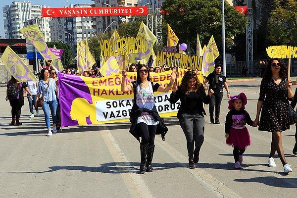 Türkiye'den 8 Mart fotoğrafları 📸 Adana Seyhan