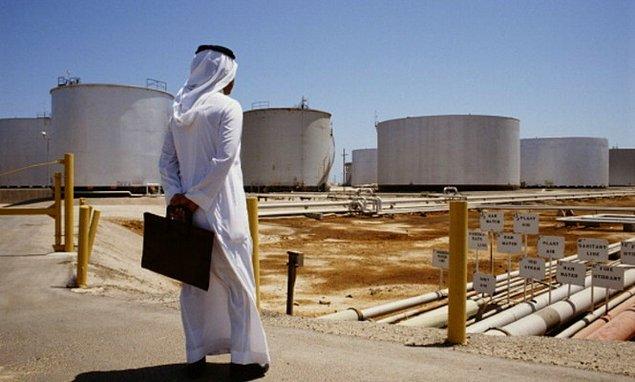 Suudi Arabistan bunun üzerine hafta sonu petrol fiyatlarını düşürmüştü.