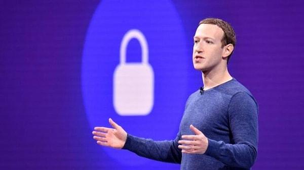 7. Gizliliğini korumak isteyen Mark Zuckerberg, 2013'te evinin yanındaki 4 evi satın almıştır.