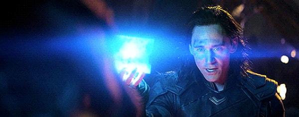 16. 'Avengers: Sonsuzluk Savaşı' filminde, Loki'nin kendini kurban ettiği sahne.