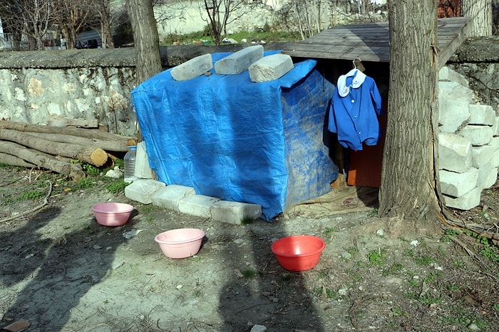 Önlüğü Okul Bahçesindeki Kulübesine Asıldı: 'Seni Unutmayacağız Fındık'