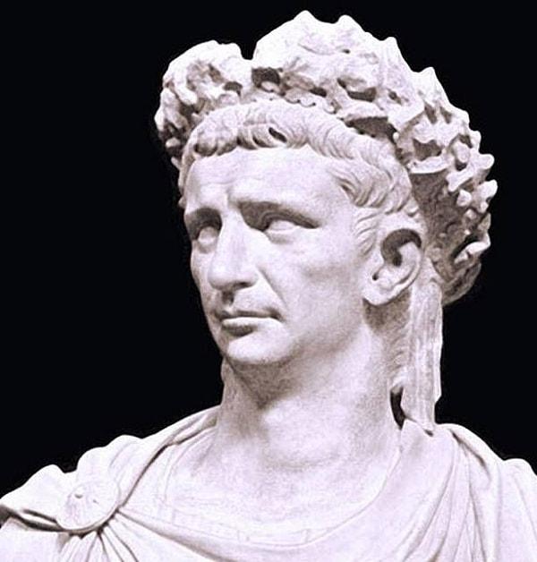 7. Tiberius Claudius Drusus, armudu havaya atıp, ağzıyla yakaladıktan sonra boğulması sonucu hayatını kaybetmiştir.