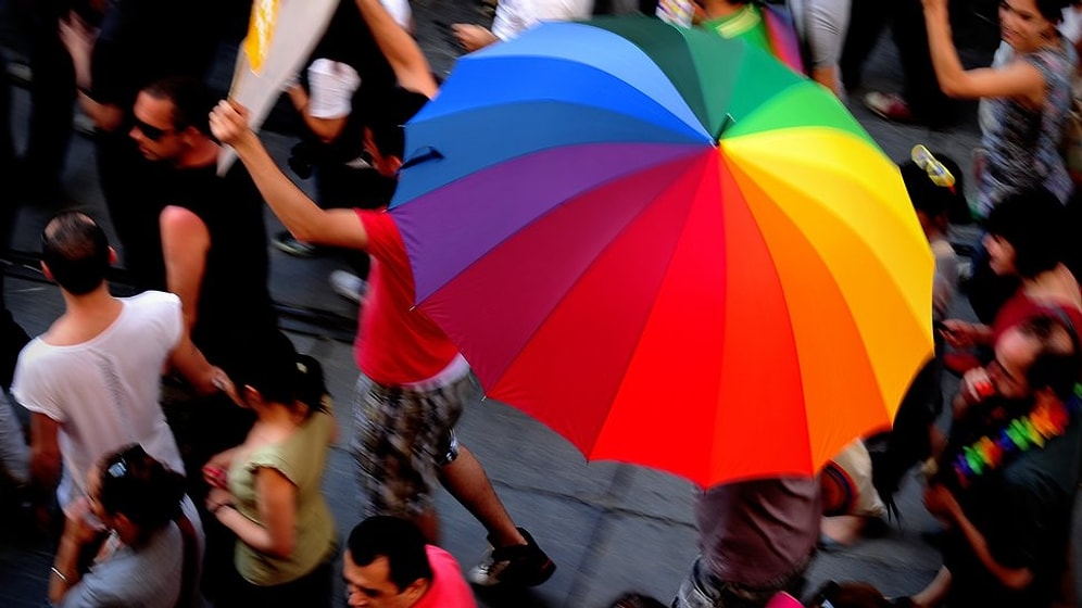 CHP'li Belediye Meclis Üyesinden LGBT'lilere İfadeler: 'Bu Bir Hastalık, Islah Etmeliyiz'