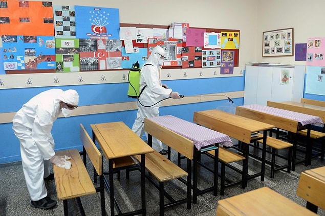 Birçok ülkede okullar tatil edildi
