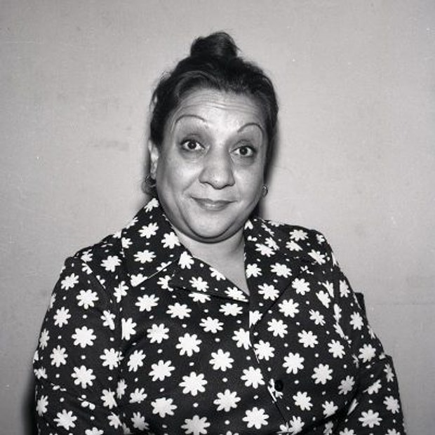 Adile Naşit