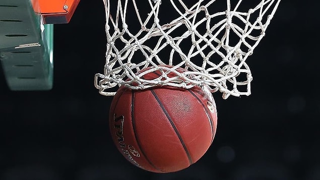 14. FIBA, yeni tip koronavirüs (Kovid-19) nedeniyle sezon sonuna kadar bütün organizasyonları askıya aldı.