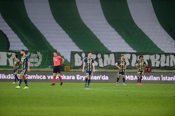 Ligde 7 maç sonra kazanan Konyaspor 26 puana yükseldi, 7 maçtır kazanamayan Fenerbahçe 40 puanda kaldı.