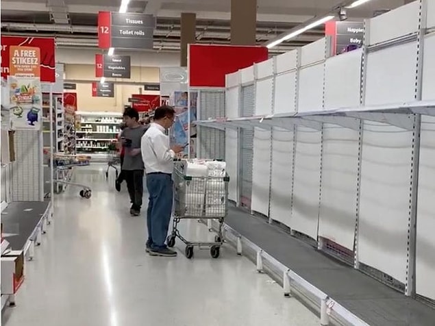 Stok yapma paniği, makarna, donmuş sebze ve benzeri gıdaları da etkiledi.