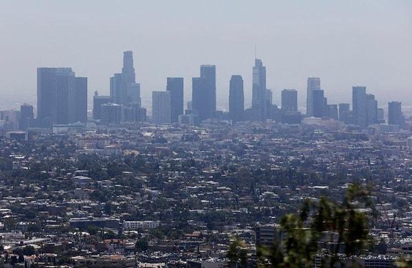 Los Angeles şehrinde de bar, kafe ve gece kulüpleri kapatıldı