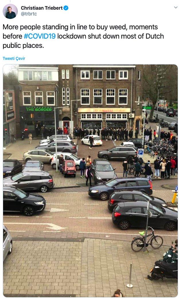 9. "Hollanda'da halka açık alanlar kapatılmadan hemen önce insanlar sırada bekliyor."